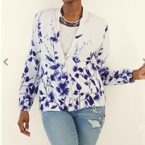 Chico’s rayon elasticized bottom bomber jacket with pockets blue floral 8